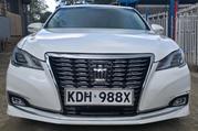 Toyota Crown 2016 Off white for sale