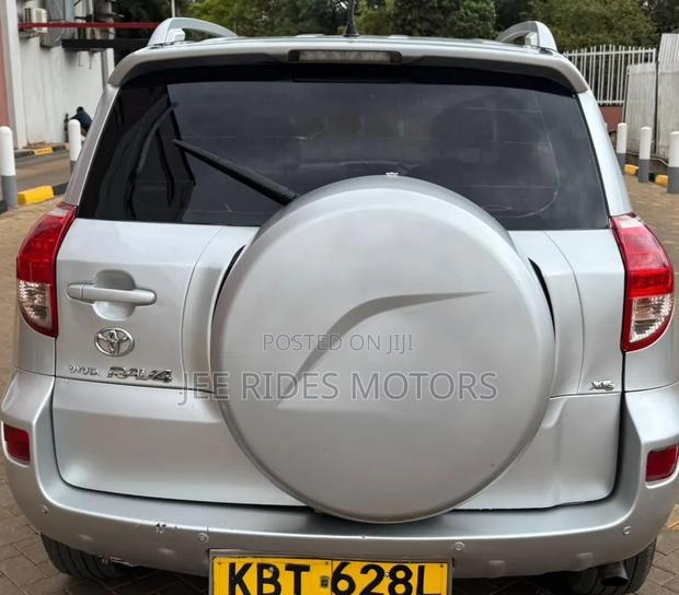 Toyota RAV4 2008 Silver
