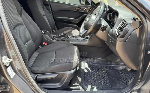 Mazda Axela SV Premium 2014 Gray
