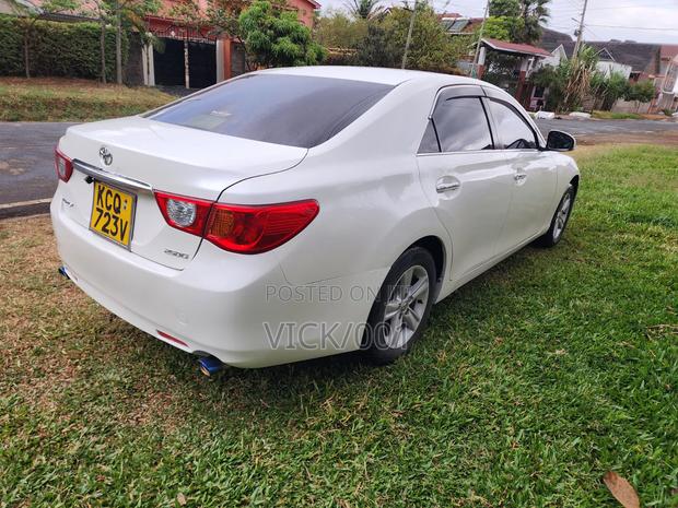 Toyota Mark X 2012 Pearl