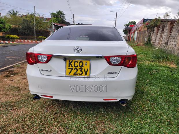 Toyota Mark X 2012 Pearl