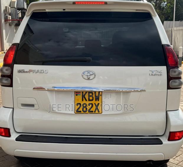 Toyota Land Cruiser Prado 2006 Off white