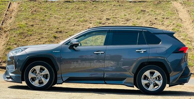 Toyota RAV4 2019 Gray