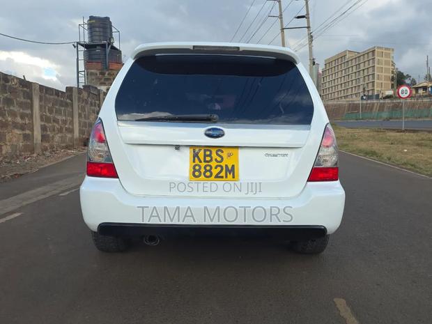 Subaru Forester 2005 White