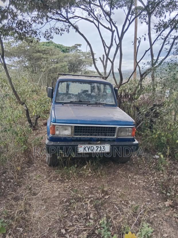 Isuzu Trooper Wagon 1981 Blue