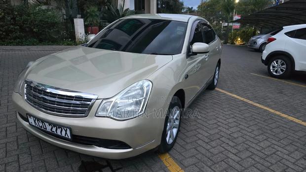 Nissan Bluebird 2008 Gold