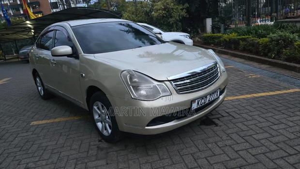 Nissan Bluebird 2008 Gold