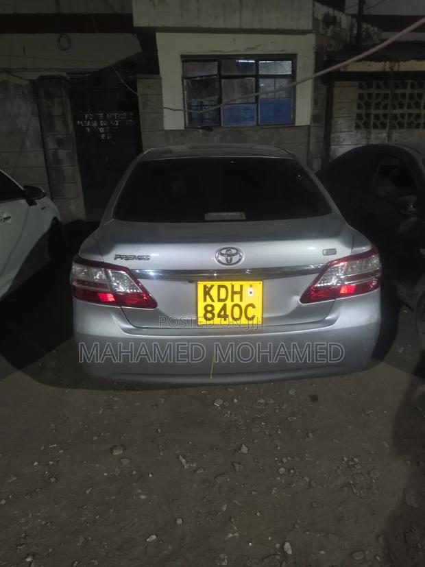 Toyota Premio 1.5 FWD 2014 Silver