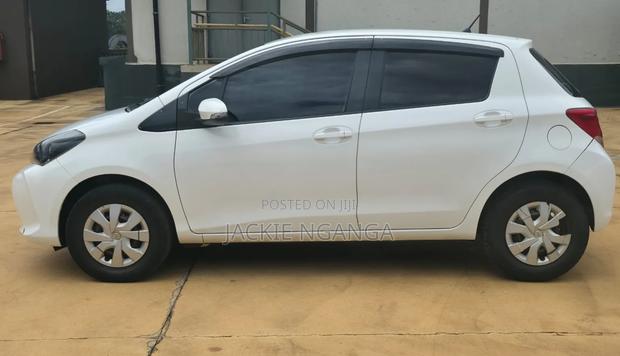 Toyota Vitz 2014 White