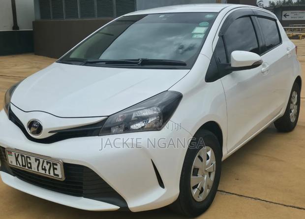 Toyota Vitz 2014 White