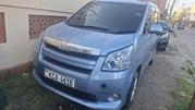 Toyota Noah 2.0 143hp FWD (8 Seater) 2009 Blue for sale