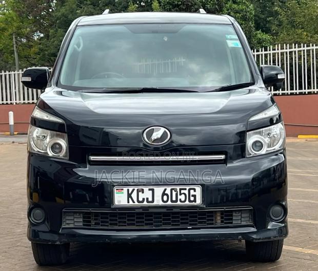 Toyota Noah 2009 Black