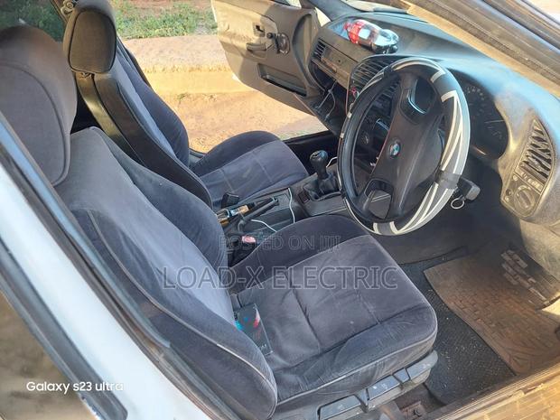 BMW 316i 1995 White