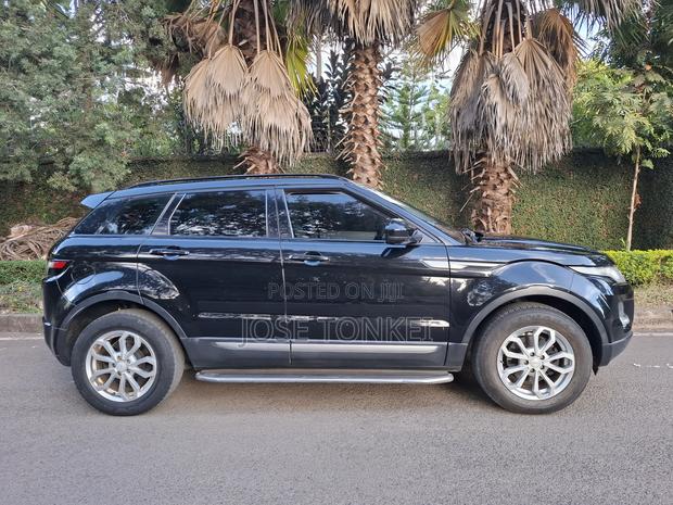 Land Rover Range Rover Evoque Pure 4dr SUV AWD (2.0L 4cyl Turbo 9A)
