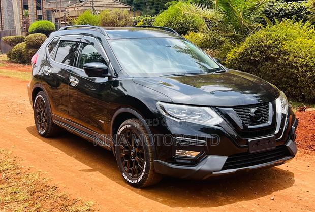 Nissan X-Trail 2.0 Hybrid AWD 2019 Matt Black