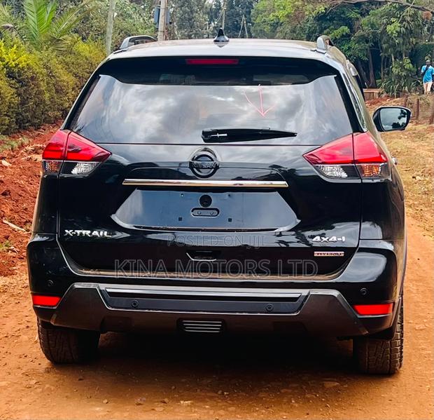 Nissan X-Trail 2.0 Hybrid AWD 2019 Matt Black