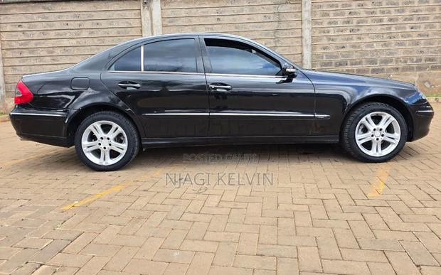 Mercedes-Benz E250 2010 Black