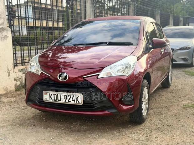 Toyota Vitz 2019 Red