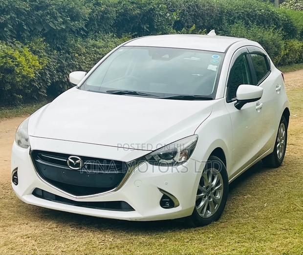 Mazda Demio 2019 Pearl