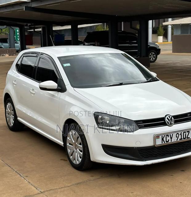 Volkswagen Polo 2013 White