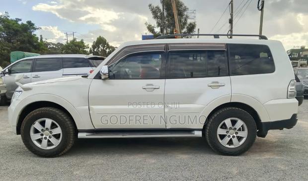 Mitsubishi Pajero 2007 White