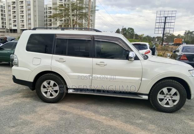 Mitsubishi Pajero 2007 White