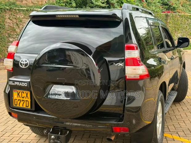 Toyota Land Cruiser Prado 3.0 TD 2013