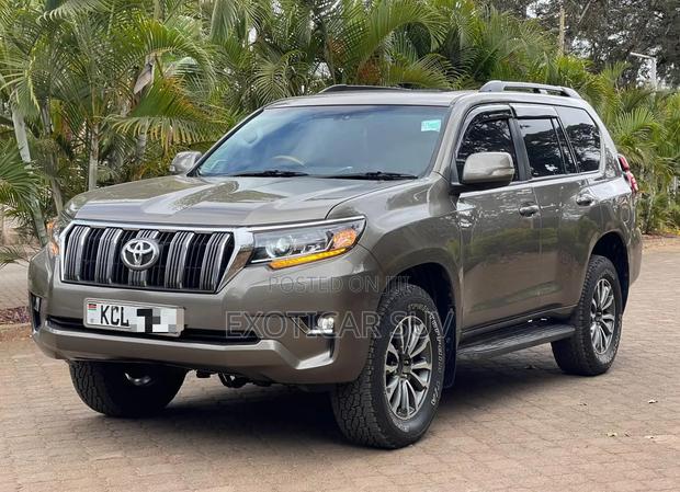 Toyota Land Cruiser Prado 3.0 TD 2011 Burgundy