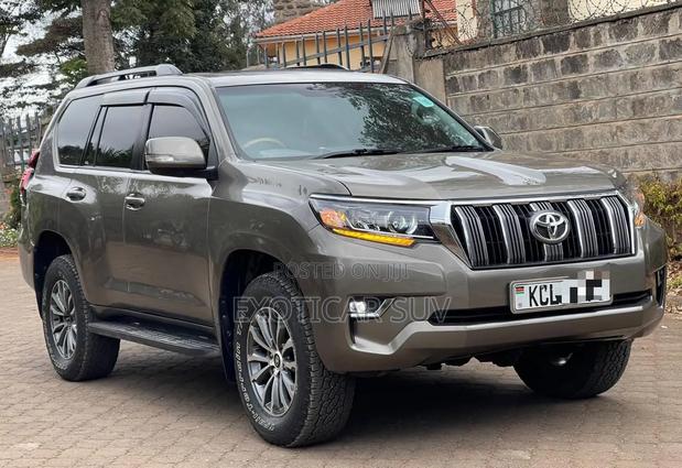 Toyota Land Cruiser Prado 3.0 TD 2011 Burgundy