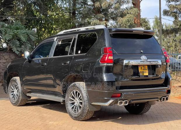 Toyota Land Cruiser Prado 2.7 2018 Black