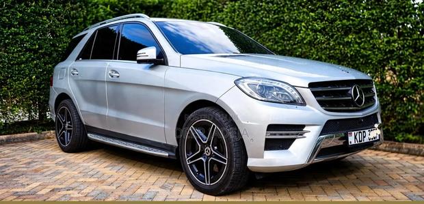 Mercedes-Benz M Class ML350 4MATIC 4dr SUV AWD (3.5L 6cyl 7A) 2015