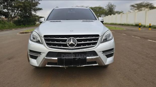 Mercedes-Benz M Class ML350 4MATIC 4dr SUV AWD (3.5L 6cyl 7A) 2015
