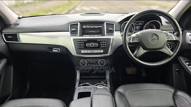 Mercedes-Benz M Class ML350 4MATIC 4dr SUV AWD (3.5L 6cyl 7A) 2015