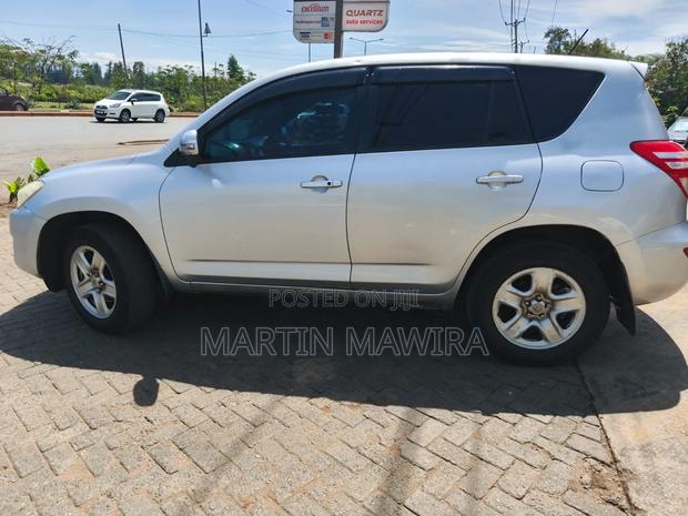 Toyota RAV4 2013 Silver