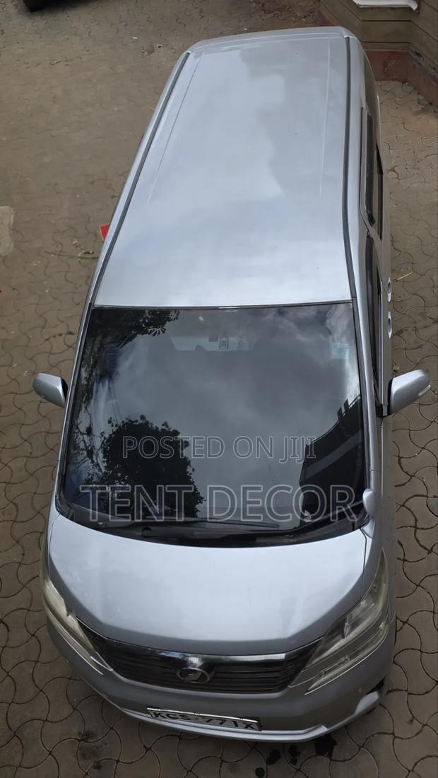 Toyota Vellfire 2011 Silver