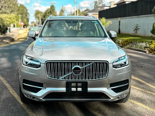 Volvo XC90 2017 Silver
