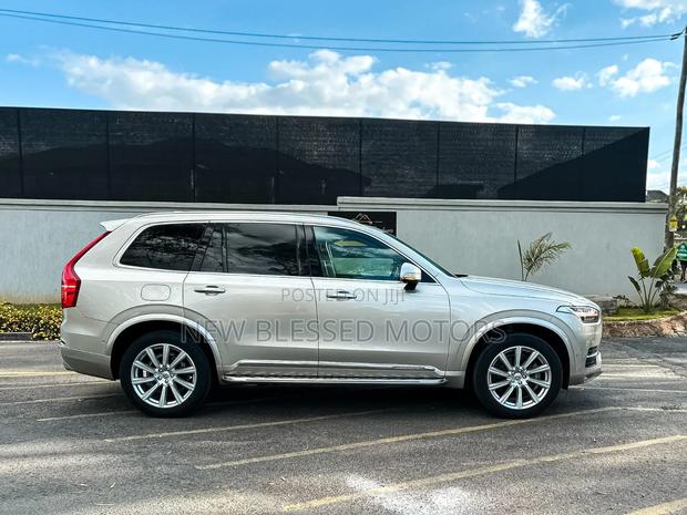 Volvo XC90 2017 Silver