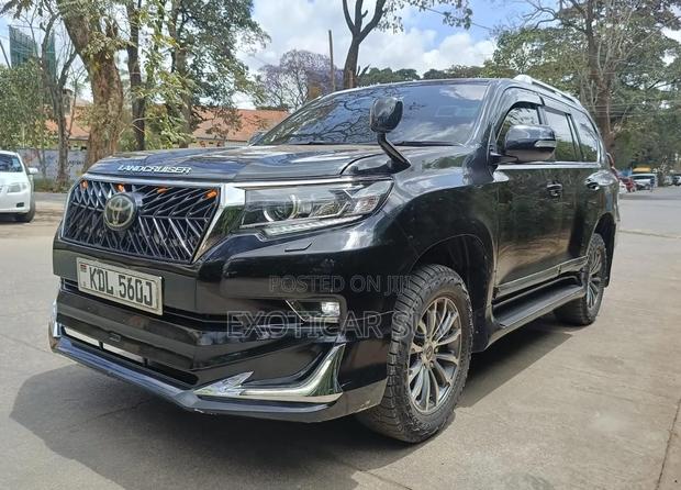 Toyota Land Cruiser Prado 2.7 2018 Matt Black