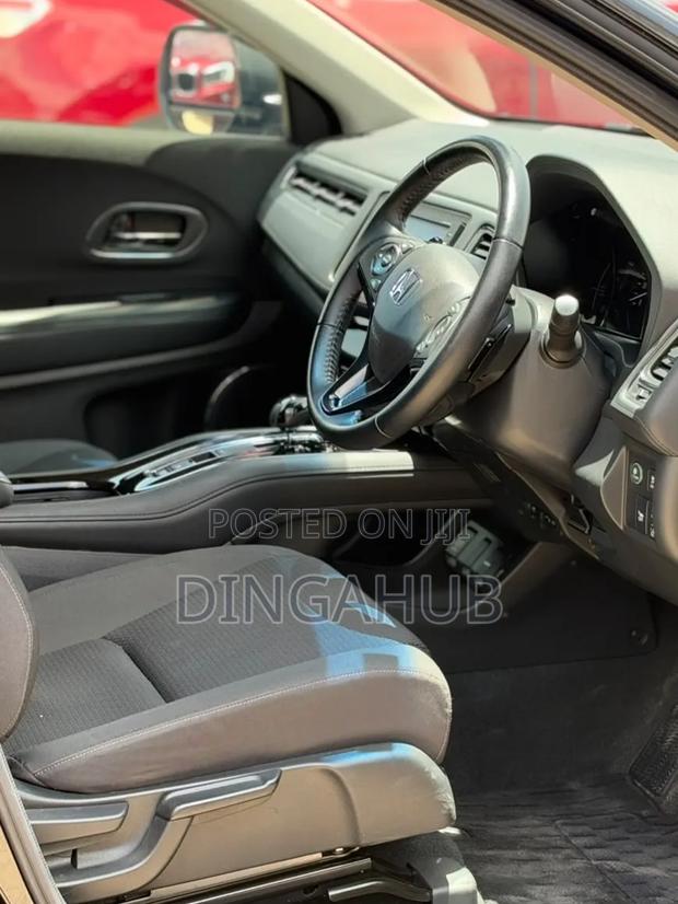 Honda Vezel 1.5 Hybrid 2WD 2019 Matt Black