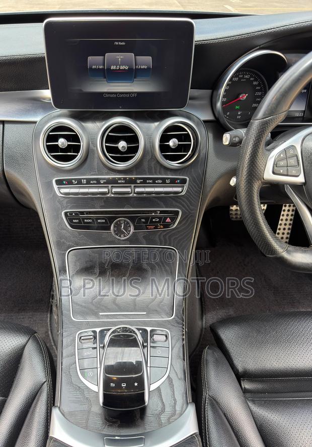 Mercedes-Benz C200 2016 Silver