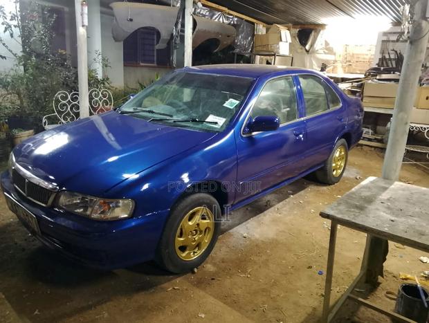 Nissan Sunny B15 Sedan 1.5 2000 Blue