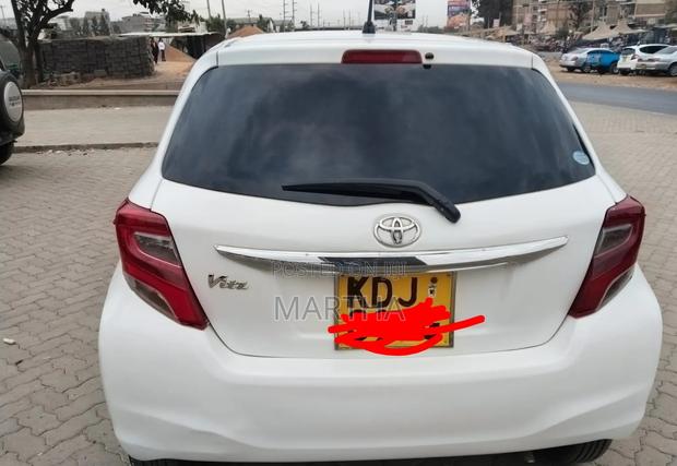 Toyota Vitz 2015 White