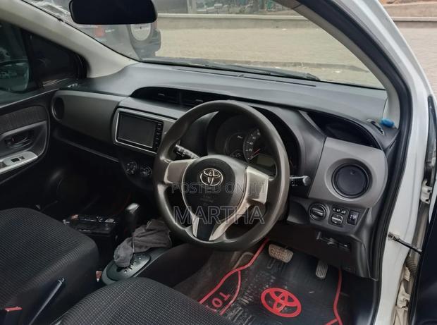 Toyota Vitz 2015 White