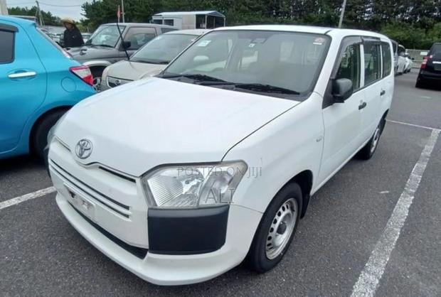 Toyota Probox 1.3 GL 2WD 2019 White