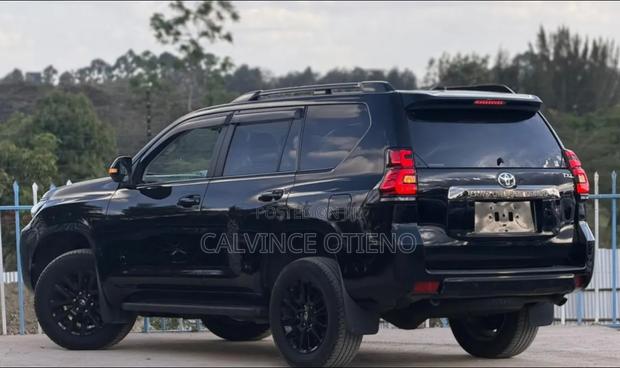 Toyota Land Cruiser Prado 2020 Black