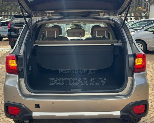 Subaru Outback 2.5i AWD 2019 Gray