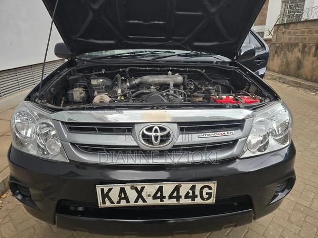 Toyota Fortuner 2006 Black