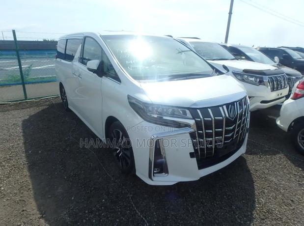 Toyota Alphard 2.5 Petrol FWD 2019 White
