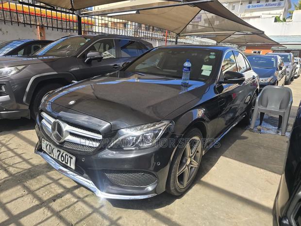Mercedes-Benz C200 2016 Black