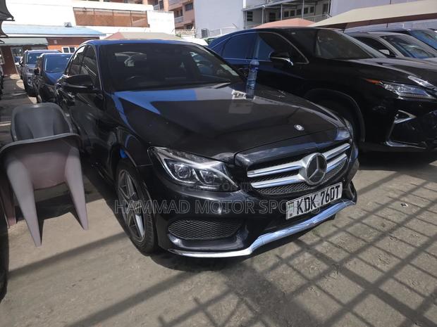 Mercedes-Benz C200 2016 Black